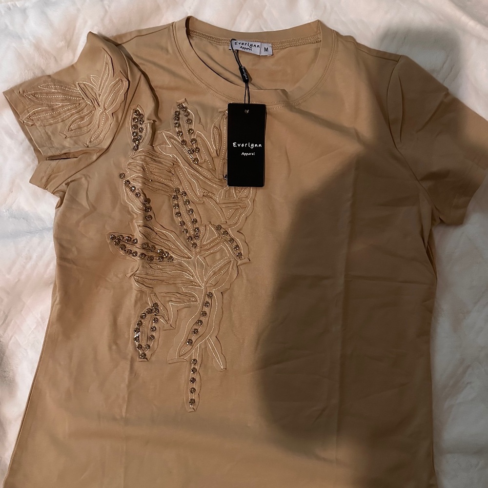Women classic top